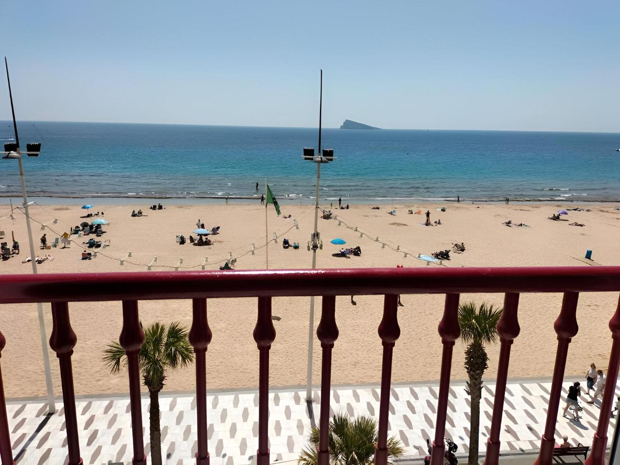 Las Damas 3B Beach Front - Pool & Parking Benidorm Eksteriør bilde