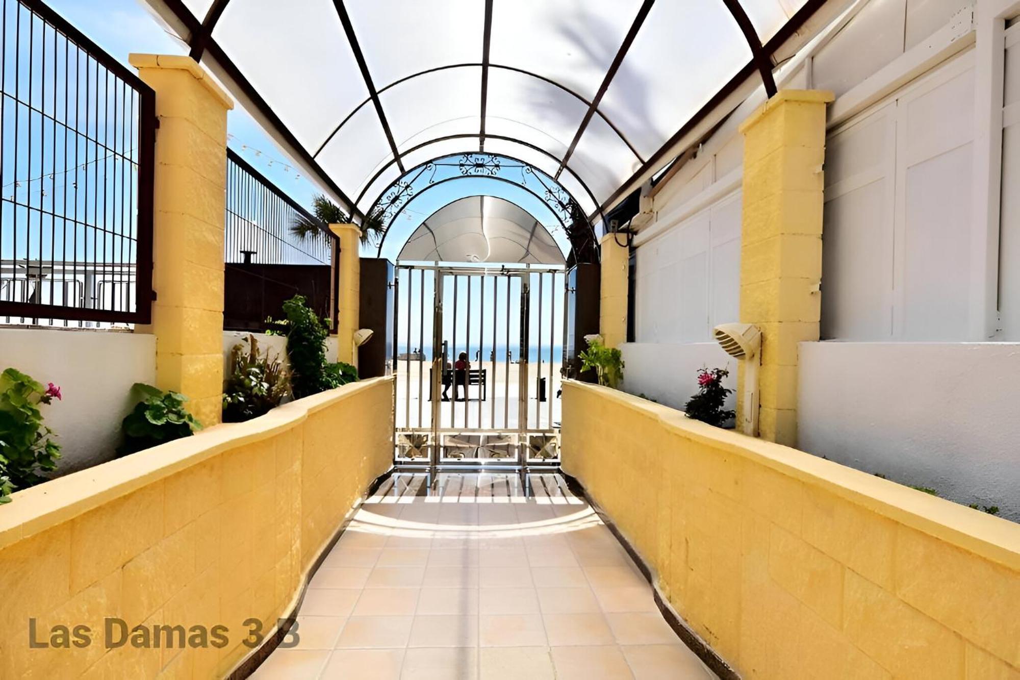 Las Damas 3B Beach Front - Pool & Parking Benidorm Eksteriør bilde